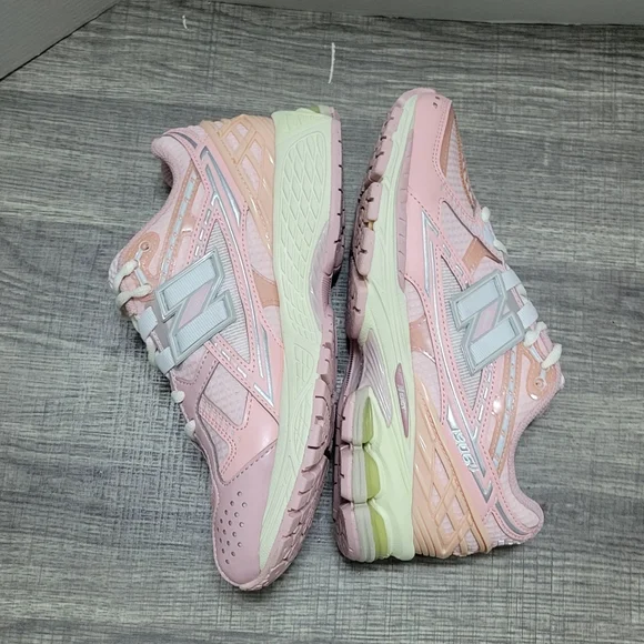 New Balance 1906NLN Pink Running Shoes Women's US W 5.5 - Picture 7 of 8